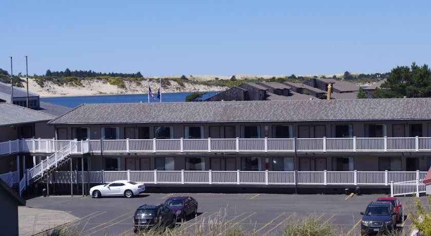 River House Inn, A Baymont By Wyndham Florence Exterior foto